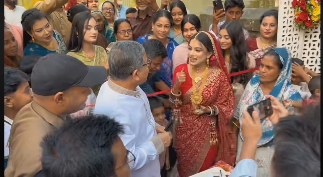 সদরপুরে বিয়েবাড়িতে আকস্মিক হাজির এমপি বাবুল, আনন্দিত কনেপক্ষ